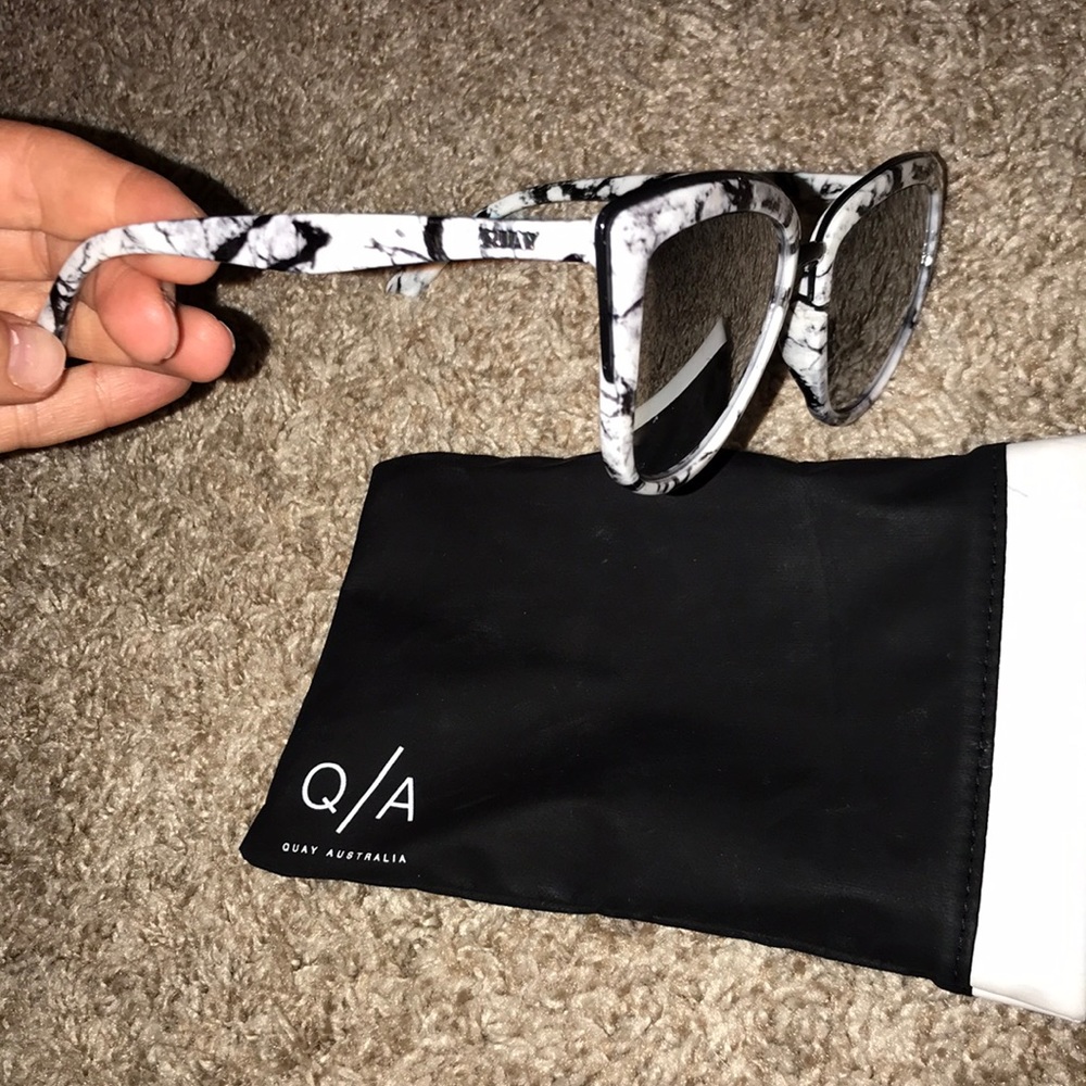 Black and white Marble Quay sunglasses